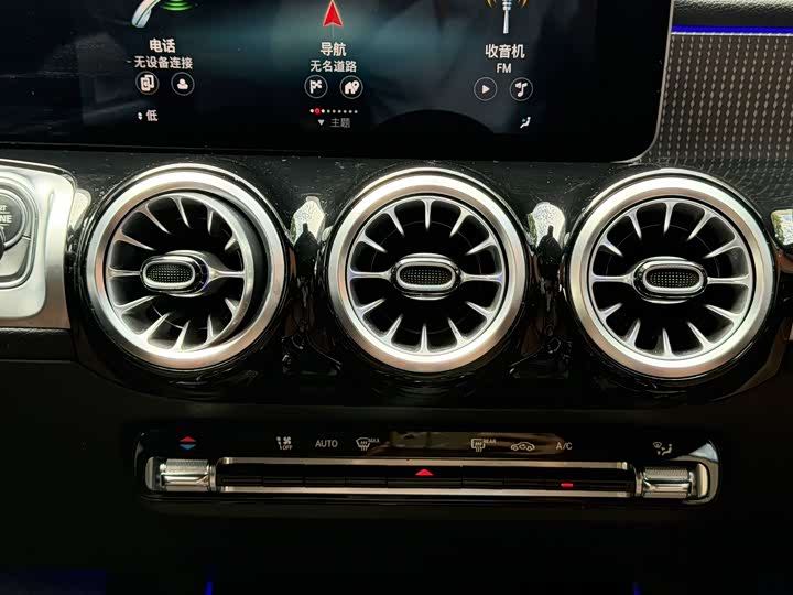 Mercedes-Benz GLB 2021 GLB 180 — фото 18