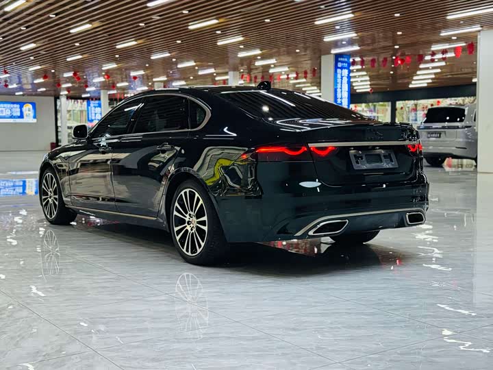 Jaguar XFL 2024 2.0 T P 250 2 WD — фото 19