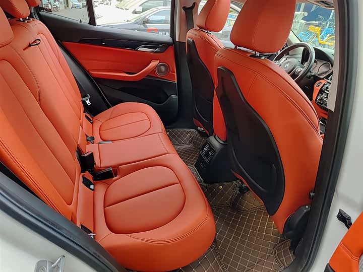 BMW X2 2023 s Drive 25i M — фото 11