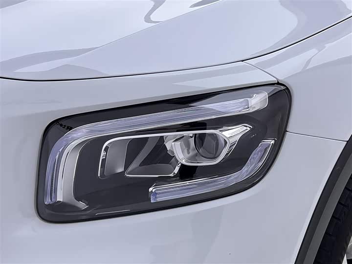 Mercedes-Benz GLB 2021 GLB 200 — фото 9