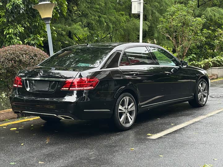 Mercedes-Benz E-Class E 320 L люкс 4MATIC — фото 4
