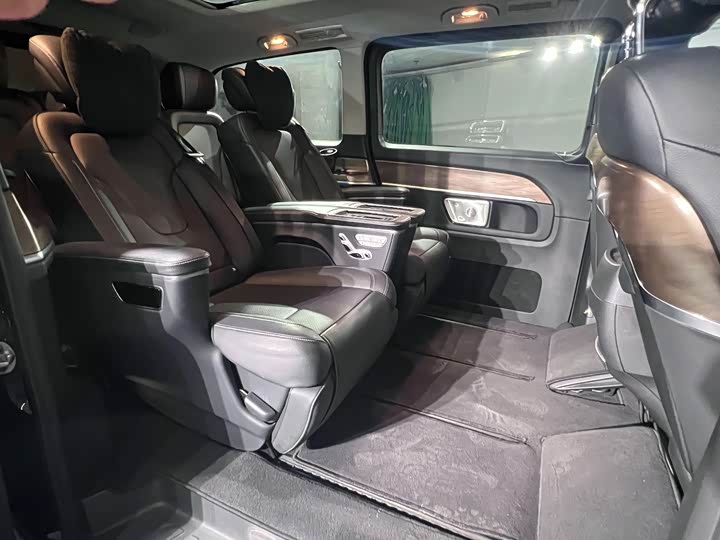 Mercedes-Benz V-Class 2022 V 260 — фото 12
