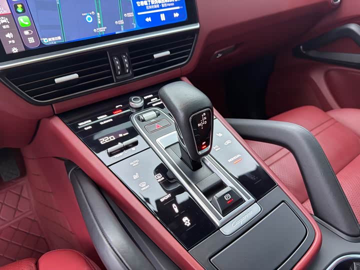 Porsche Cayenne 2018 Cayenne 3.0 T — фото 14