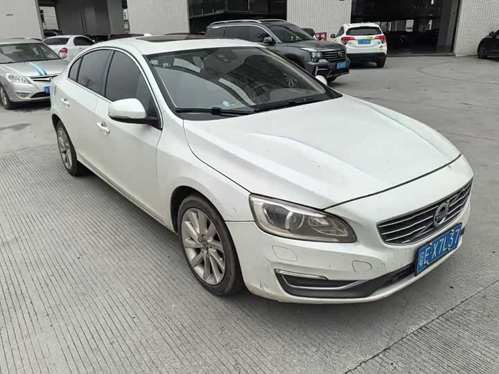 Volvo S60 2015 S 60 L 2.0 T — фото 6