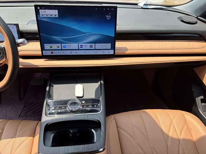 Geely Galaxy 8 2025 60km EM-i — фото 12