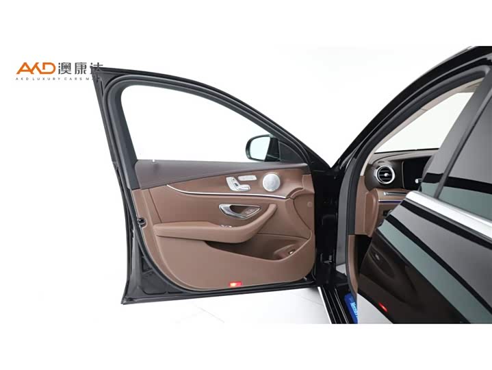 Mercedes-Benz E-Class E 320 L 4MATIC — фото 10