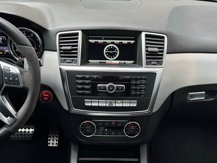 Mercedes-Benz M-Class 2014 AMG ML 63 — фото 12