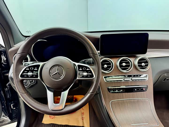 Mercedes-Benz GLC 2021 GLC 300 L 4 MATIC — фото 19