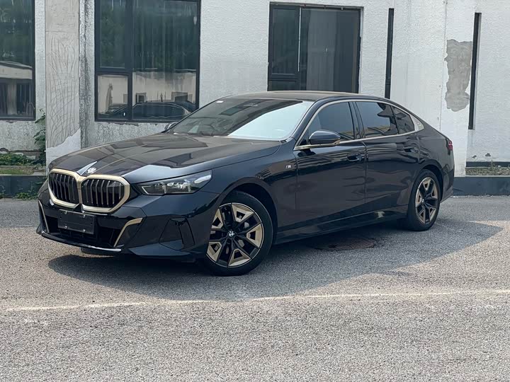 BMW 5-Series 2024 530 Li Leading M