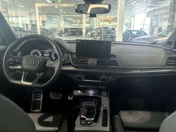 Audi Q5L 2024 45 TFSI — фото 10