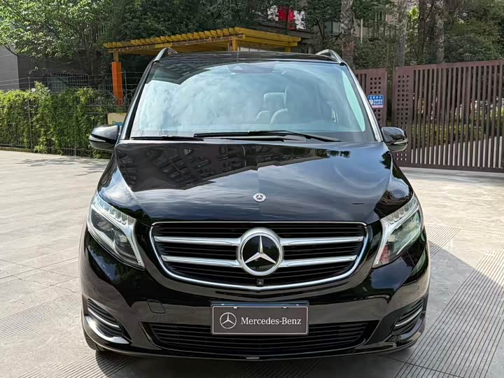 Mercedes-Benz V-Class 2018 V 260 L VI — фото 3