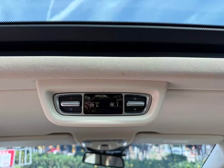 Mercedes-Benz V-Class 2018 V 260 L VI — фото 18