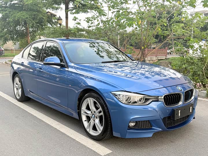 BMW 3-Series 2018 320i M — фото 3