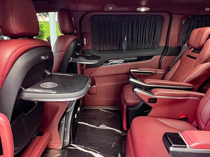 Ford Tourneo — фото 11