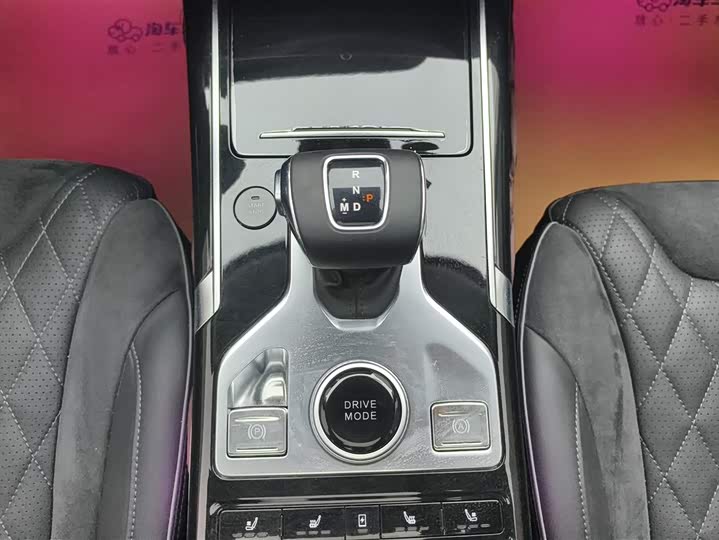 Hongqi HS5 2019 2.0 T 4 WD — фото 16