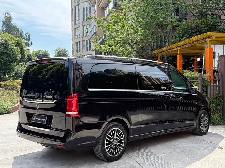 Mercedes-Benz V-Class 2018 V 260 L VI — фото 22