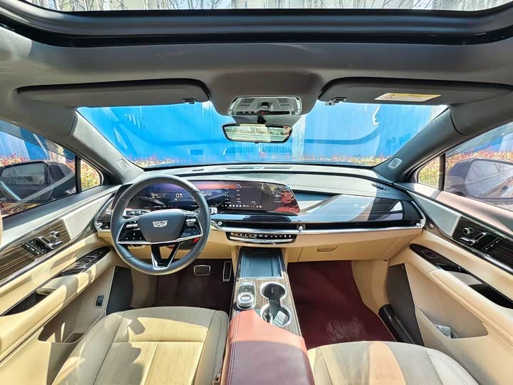 Cadillac XT5 2025 2.0 T Premium — фото 4