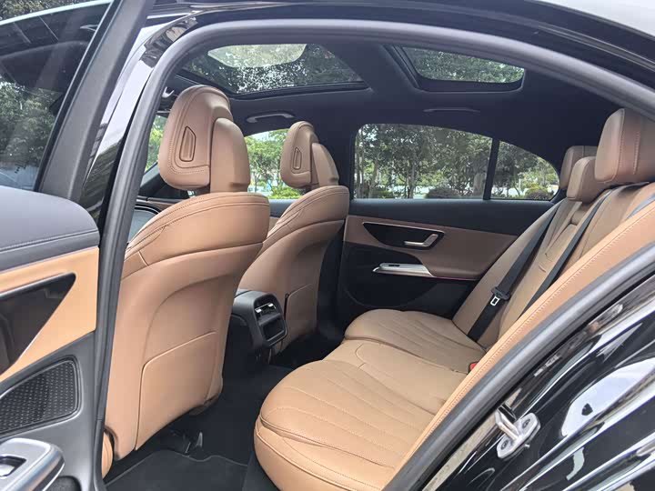 Mercedes-Benz E-Class E 260 спорт — фото 5