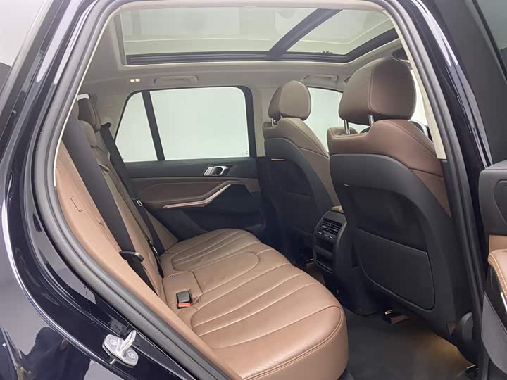 BMW X5 2019 x Drive 40i M — фото 22