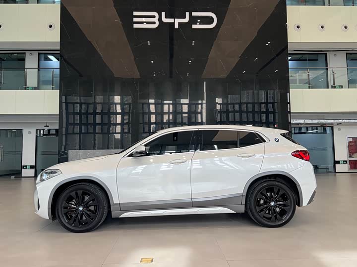 BMW X2 2021 s Drive 25i M — фото 3