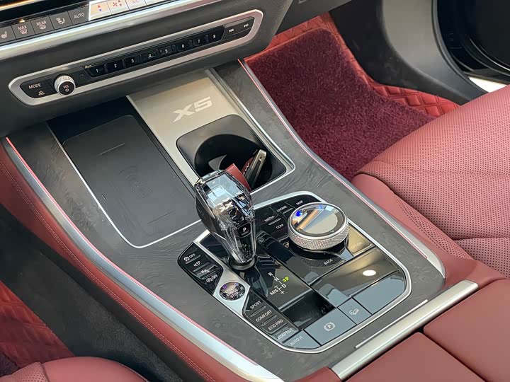 BMW X5 2022 x Drive 30 Li M — фото 33