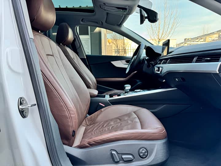 Audi A4L 2018 30 40 TFSI — фото 17