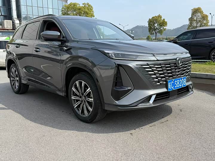 Changan CS75 PLUS 2023 1.5 T ATPremium — фото 3