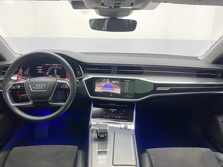 Audi A7L 2024 45 TFSI Luxury — фото 13