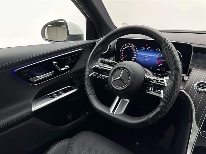 Mercedes-Benz GLC 2023 GLC 300 L 4 MATIC 5 — фото 10