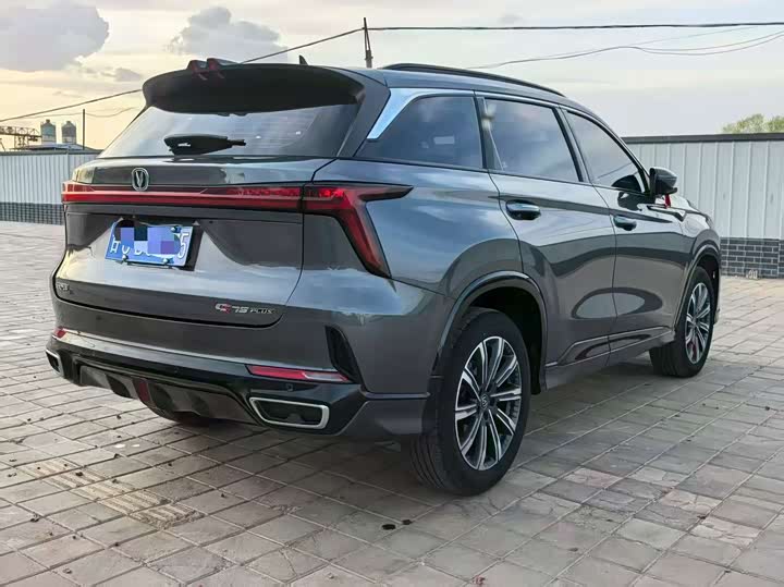 Changan CS75 PLUS 2023 1.5 T ATPremium — фото 6