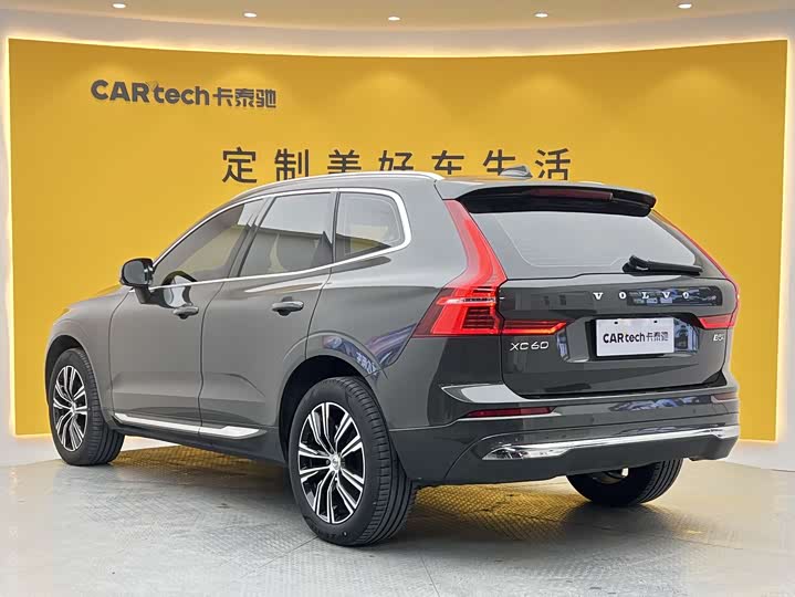 Volvo XC60 2022 B 5 4 WD — фото 27