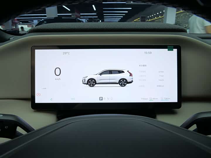 Volvo XC70 Hybrid 2026 2 WD Core — фото 20