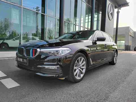 BMW 5-Series 2018 528 Li — фото 19