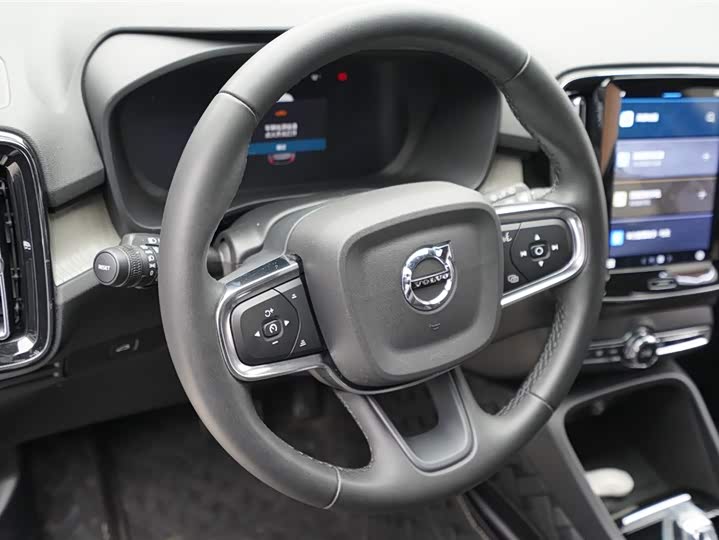 Volvo XC40 2024 B 3 — фото 7