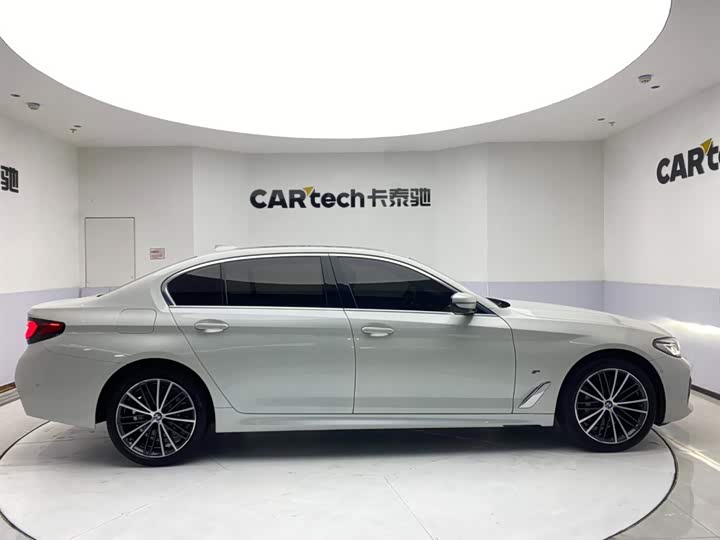 BMW 5-Series 2021 530 Li Leading M — фото 4