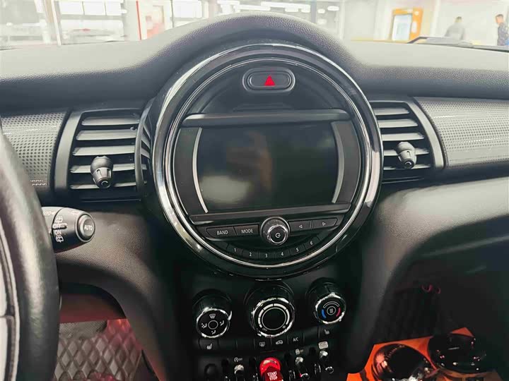 MINI Hatch — фото 14