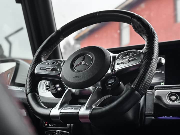 Mercedes-Benz G-Class 2022 AMG G 63 — фото 6