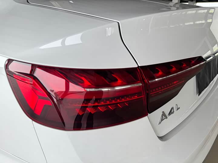 Audi A4L 2020 40 TFSI — фото 18