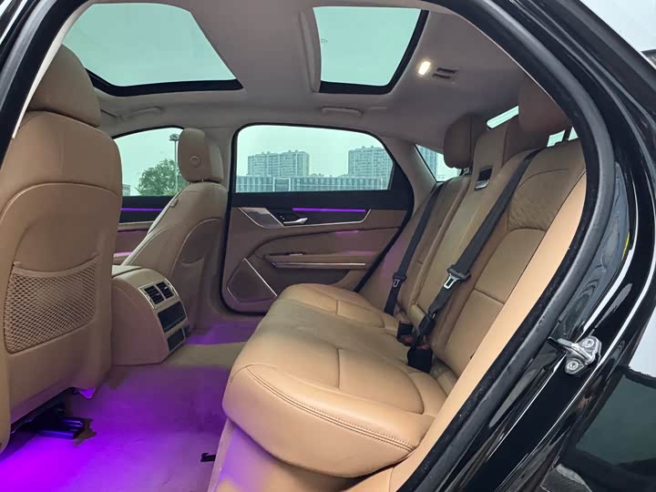 Jaguar XFL 2024 2.0 T P 250 2 WD — фото 11