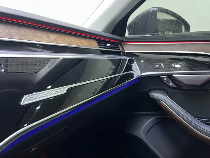 Audi A8 2023 A 8 L 50 TFSI quattro — фото 12