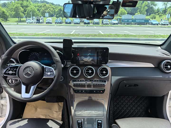 Mercedes-Benz GLC 2020 GLC 300 L 4 MATIC — фото 11