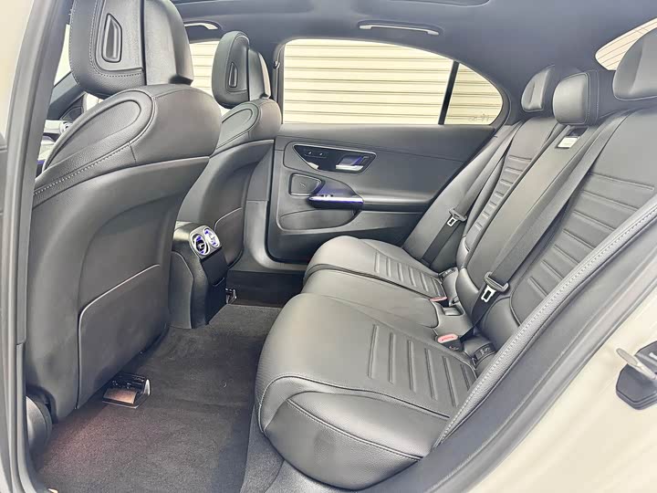 Mercedes-Benz C-Class 2024 C 260 L — фото 10