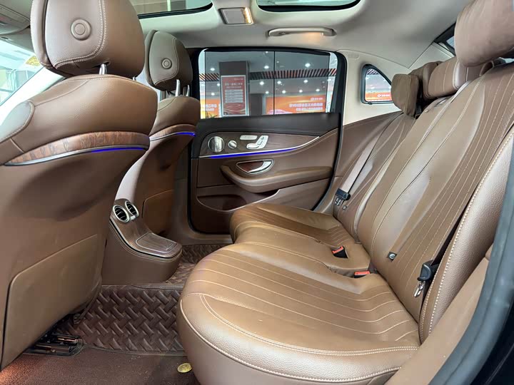 Mercedes-Benz E-Class 2021 E 300 L Luxury — фото 15