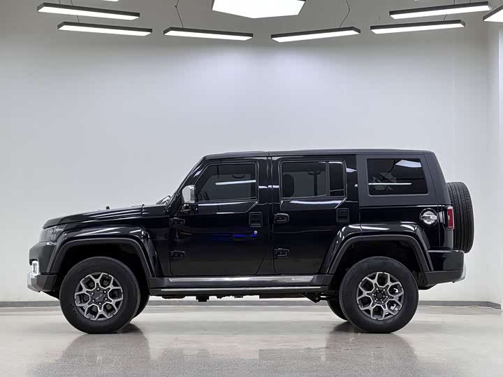 BAIC BJ40 2019 PLUS 2.3 T AT 4 WD VI — фото 3