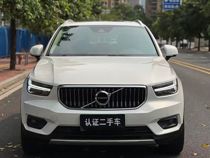 Volvo XC40 2020 T 4 WD — фото 2