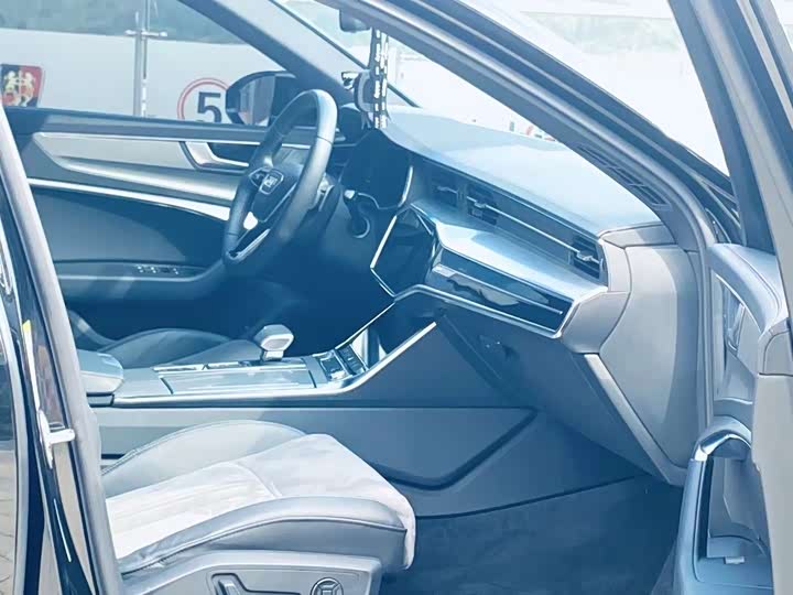 Audi A6L 2020 40 TFSI — фото 5
