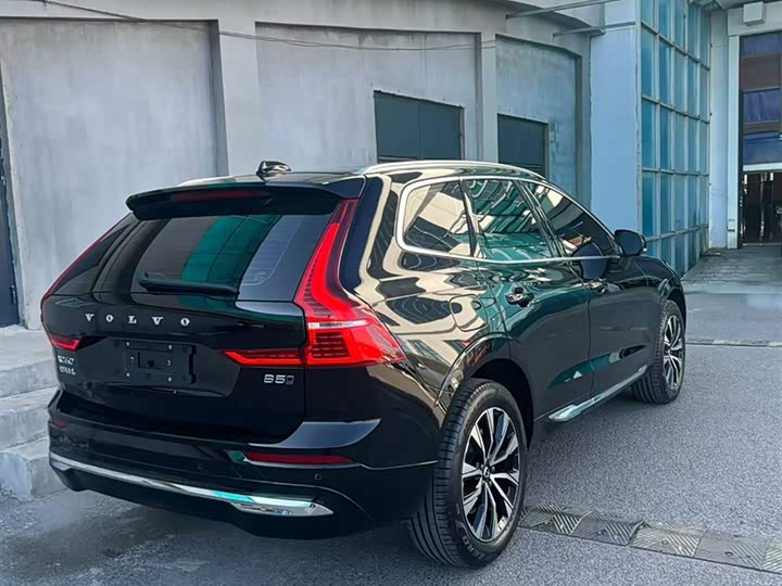 Volvo XC60 2024 B 5 4 WD — фото 6