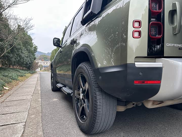 Land Rover Defender — фото 4