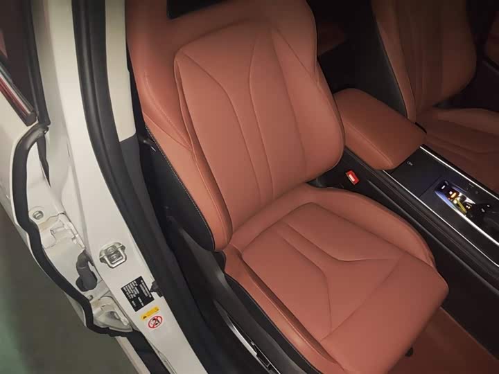 Changan CS75 2024 1.5 T DCTPremium — фото 25