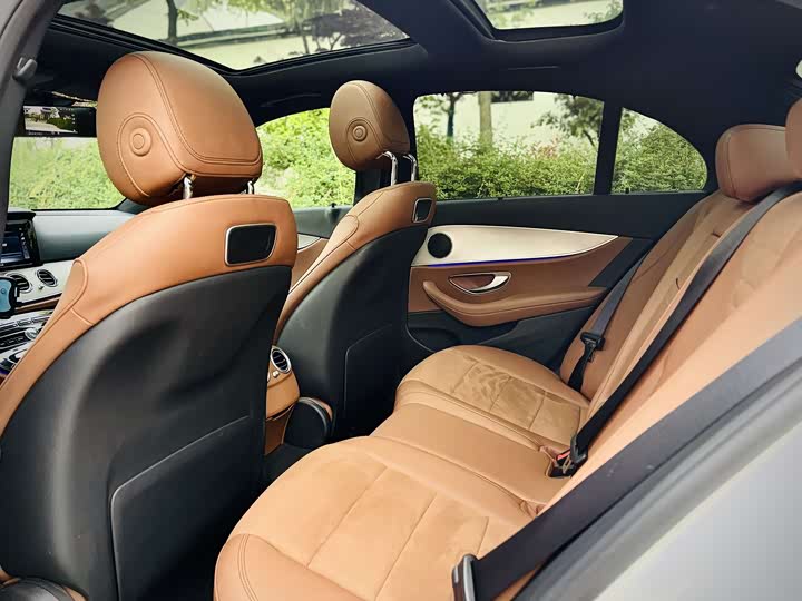 Mercedes-Benz E-Class 2017 E 300 Sport — фото 15